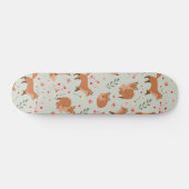 Whimsical Fox Pattern Persoonlijk Skateboard (Horizontaal)
