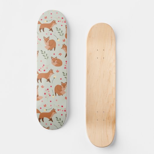 Whimsical Fox Pattern Persoonlijk Skateboard (Voorkant)