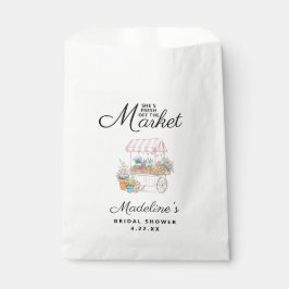 Whimsical Fresh Off The Market Bridal Shower  Bedankzakje