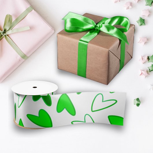 Whimsical Fun Green Heart Pattern Satijnen Lint