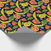 Whimsical Funny Fruit Salad Pattern Black Cadeaupapier (Hoek)