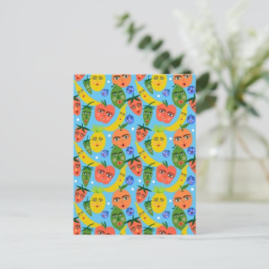 Whimsical Funny Fruit Salad Pattern Blue Briefkaart (Staand voorkant)