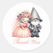 Whimsical Garden Gnome Rustieke bruiloft Bedankt Ronde Sticker (Voorkant)