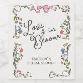 Whimsical Garden Party Doodle Floral Vrijgezellenf Wijn Etiket (Enkel label)