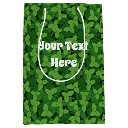 Whimsical Garden Strawberry Leaves Gift Paper Bag Medium Cadeauzakje (Voorkant)