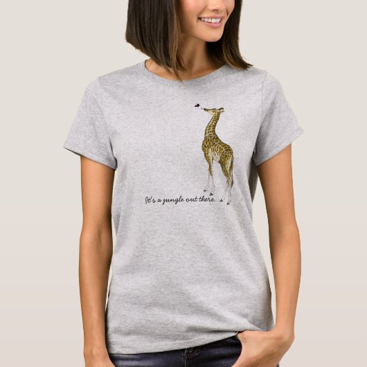 Whimsical Giraffe Butterfly T-shirts (Voorkant)