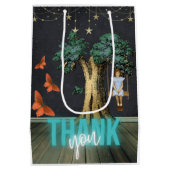 Whimsical Girl in Swing Surreal Bedankt Medium Cadeauzakje (Achterkant)