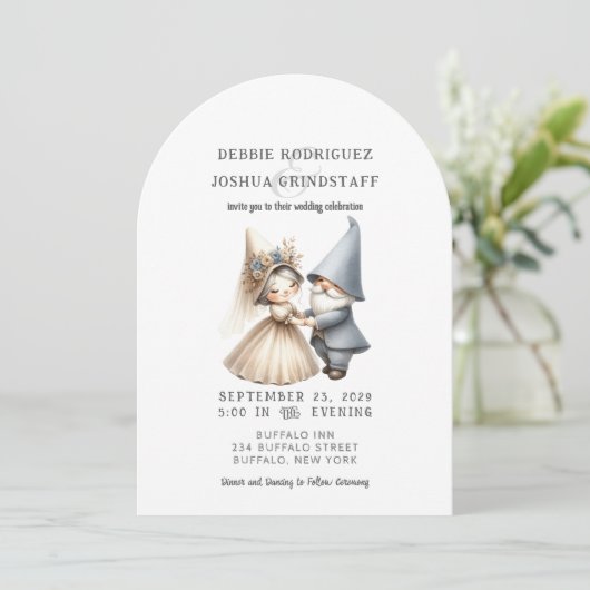 Whimsical Gnomes Fun Wedding Invitation  Kaart (Staand voorkant)
