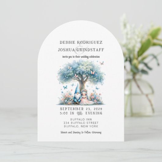 Whimsical Gnomes Fun Wedding Invitation  Kaart (Staand voorkant)