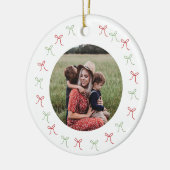 Whimsical Green & Red Hand Drawn Bows Lijst Foto Keramisch Ornament (Links)