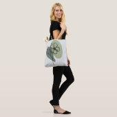 Whimsical Groene & Blauwe Bloemen met Speels Ontwe Tote Bag (Op model)