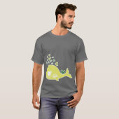Whimsical groene zwangere walvis met tweelingbaby' t-shirt (Voorkant volledig)