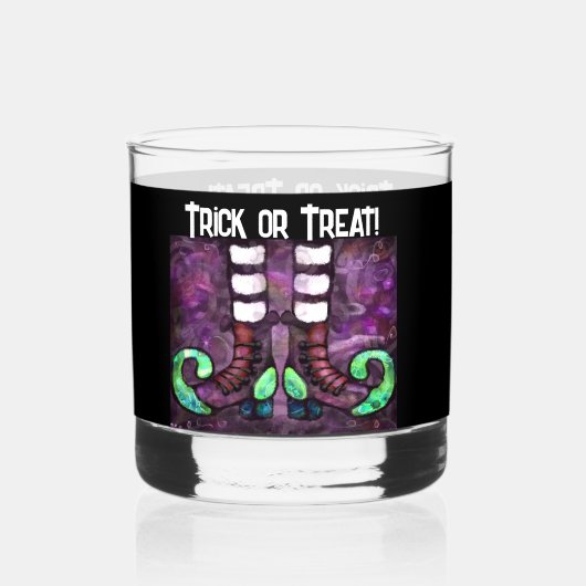 Whimsical Halloween Witch Boots Paarse Groen Whisky Glas (Achterkant)