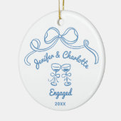 Whimsical Hand Drawn Christmas Engaged Keramisch Ornament (Links)
