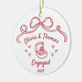 Whimsical Hand Drawn Christmas Engaged Keramisch Ornament (Links)