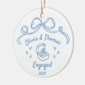Whimsical Hand Drawn Christmas Engaged Keramisch Ornament (Links)