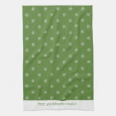 Whimsical Hand Drawn Doodle Snowflake Green Theedoek (Verticaal)