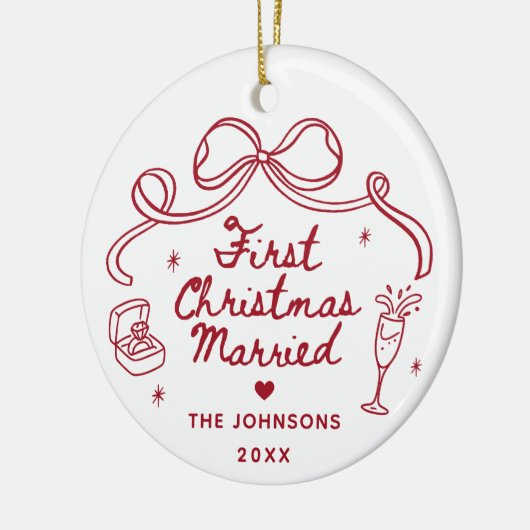 Whimsical Hand Drawn First Christmas Married Keramisch Ornament (Links)