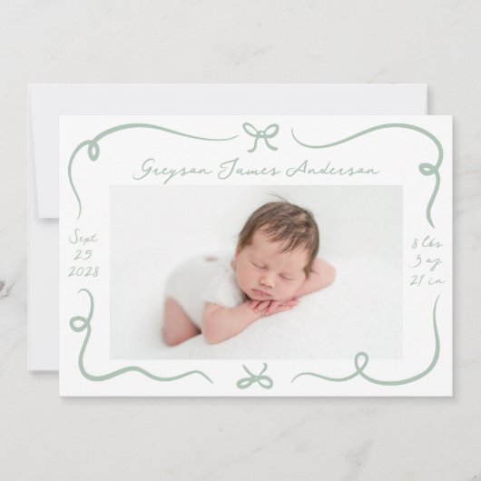 Whimsical Hand-Drawn Sage Green Bows 4 Foto Geboor Aankondiging (Voorkant)