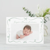 Whimsical Hand-Drawn Sage Green Bows 4 Foto Geboor Aankondiging (Staand voorkant)