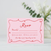 Whimsical Hand getekend Roze & Rode bruiloft RSVP Kaart (Staand voorkant)