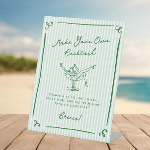 Whimsical Hand getrokken Groene Cocktail Bar Reclamebord Met Voetstuk