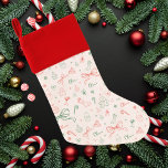 Whimsical Hand getrokken naam Franse naam Coquette Kerstsok<br><div class="desc">Vier de feestelijke geest met deze grillige handgetekende Franse naam coquette kerstkous. Met speelse illustraties en een charmant ontwerp, voegt deze kous een uniek tintje toe aan uw feestelijke decor. Perfect voor gezinnen en kleine bedrijven, het maakt gepersonaliseerde namen mogelijk om elke kous echt speciaal te maken. Ideaal voor het...</div>