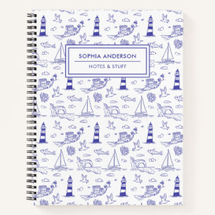 Whimsical handgetekende blauwe kust met vuurtoren notitieboek