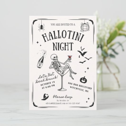 Whimsical Handwritten Skeleton Martini Halloween Kaart (Staand voorkant)