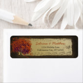 Whimsical Heart Leafed Tree Oranje & Plum on Gold Etiket (Insitu)