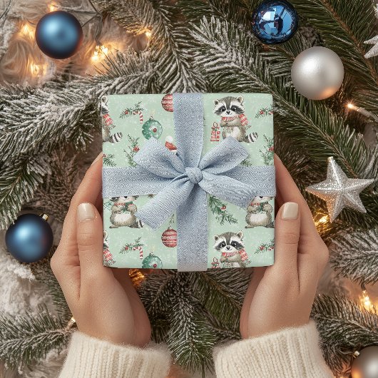 Whimsical Holiday Raccoon Wrapping Paper Cadeaupapier