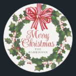 Whimsical Holly Wreath Christmas Ronde Sticker<br><div class="desc">Vier het seizoen met onze prachtige Whimsical Holly Wreath-stickers, met een charmante afbeelding van een kerstkrans gemaakt van hulst met een feestelijke rood-wit gestreepte boog die de magie van Kerstmis vastlegt. De speelse "Merry Christmas" groet in het midden van de illustratie is geschreven in een grillige, speelse lettertype, het toevoegen...</div>