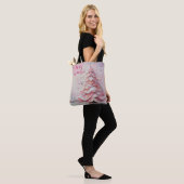 Whimsical Impressionistische Kerstboom Roze Tote Bag (Op model)