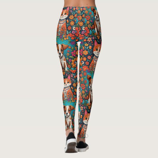 Whimsical Katten en Hond met Folk Art Bloemen Leggings (Achterkant)