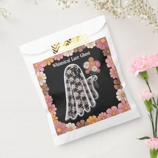 Whimsical Lace Ghost Illustratie met Bloemen Bedankzakje (Gezegeld)