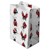 Whimsical Ladybug met Spletters verf Medium Cadeauzakje (Achterkant Gekanteld)
