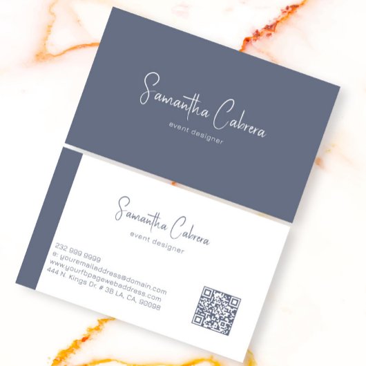 Whimsical minimalistische kalligrafie op blauw gri visitekaartje