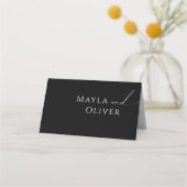 Whimsical Minimalistische Script | Zwart Geplooid Plaatskaartje (Achterkant)