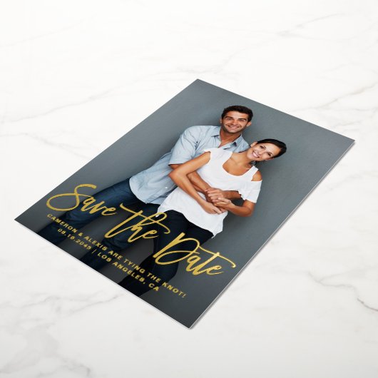 Whimsical Modern Calligraphy Save the Date Photo Folie Uitnodiging (Gedraaid)