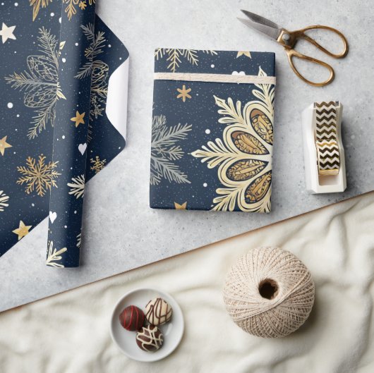 Whimsical Modern Navy Gold Snowflakes & Hearts Cadeaupapier (Crafts)