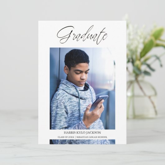 Whimsical Moderne Afstuderen Calligraphy Foto Kaart (Staand voorkant)