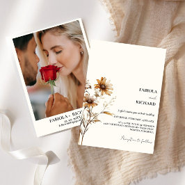 Whimsical Monogram Burnt orang Wildflower Bruiloft Kaart