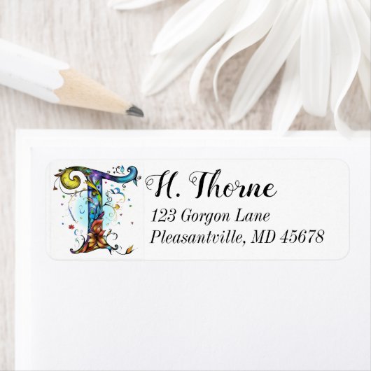 Whimsical Monogram T Etiket (Insitu)