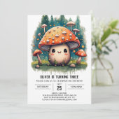 Whimsical Mushroom bewerkbare verjaardagsuitnodigi Kaart (Staand voorkant)