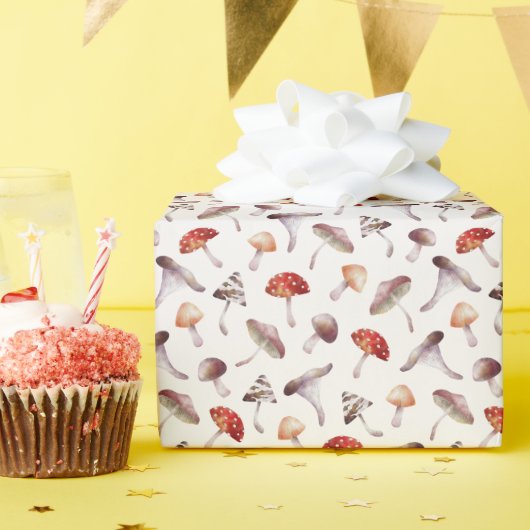 Whimsical Mushroom Patroon Cadeaupapier (Verjaardagsfeest)