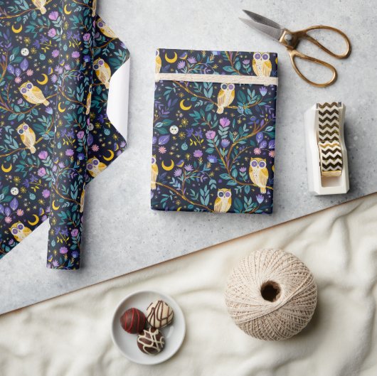 Whimsical Night Owl Pattern – betoverend bos Cadeaupapier (Crafts)