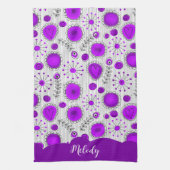 Whimsical paarse witte harten bloemen bloemige naa theedoek (Verticaal)