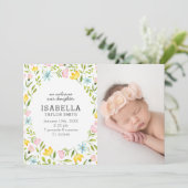 Whimsical Pastel Flowers Baby Foto Geboorte Aankondiging (Staand voorkant)