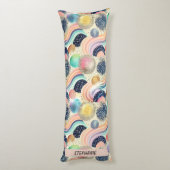 Whimsical Pastel Rainbow Waves & Glitter Abstract Lichaamskussen (Achterkant (Verticaal))