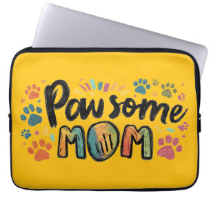 Whimsical "Pawsome MOM" Graphic met kleurrijke pot Laptop Sleeve